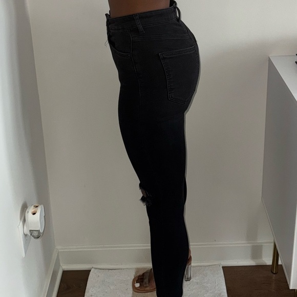 Bershka black high rise high waist jeans with knee tears distressed - Picture 5 of 8